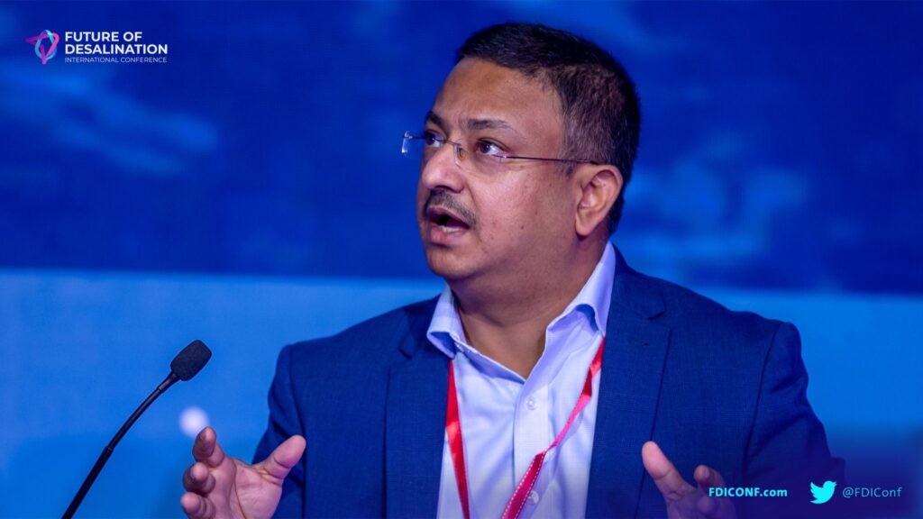 Photo of Anand Krishna Rohatgi speaking at FDI Conference